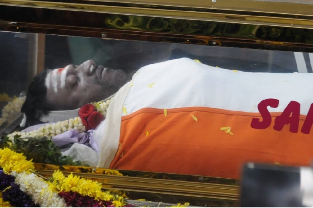 Kannada film industry bids tearful adieu to superstar Puneeth Rajkumar