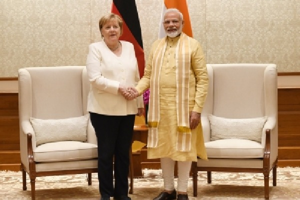 Narendra Modi meets German Chancellor Merkel on G20 sidelines