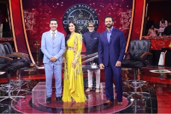 Akshay, Katrina, Rohit Shetty on Diwali special episode of 'KBC 13'