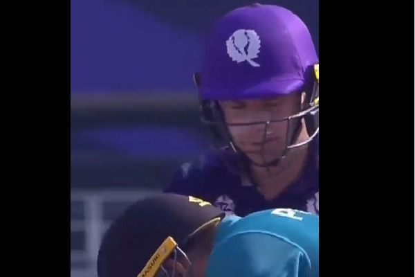 Scotland wicket keeper comments recorded in stump microphone went viral