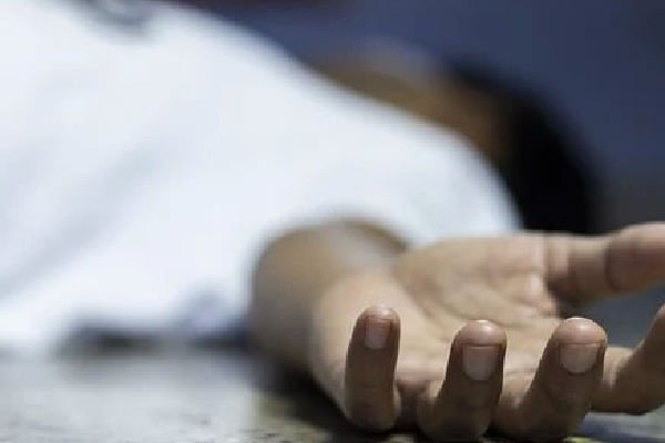 24 dead in bihar as drinking hooch 