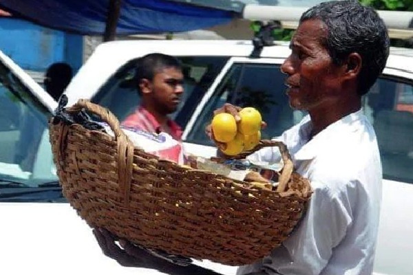 Meet The Orange Vendor Awarded A Padma Shri For Contributions In Rural Education
