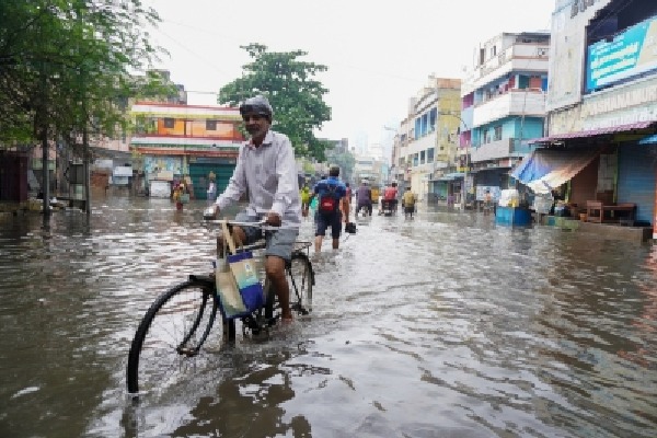 Capital demand: Andhra farmers continue march despite heavy rainfall