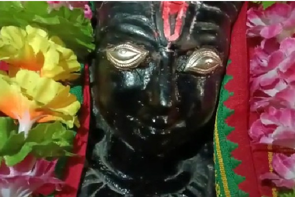 Tears from Lord Rama and Sita idols in Prakasam districts