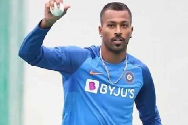Customs officials seize Hardik Pandya's two wrist watches worth Rs 5 crore  at Mumbai airport - The Economic Times Video | ET Now