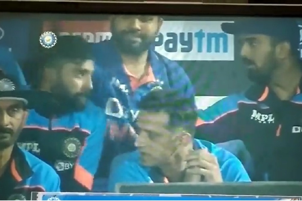 Rohit Slapped Siraj On His Head Funny Video Became Viral