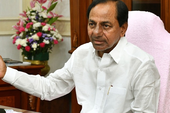 BJP and Congress fires on KCR statue