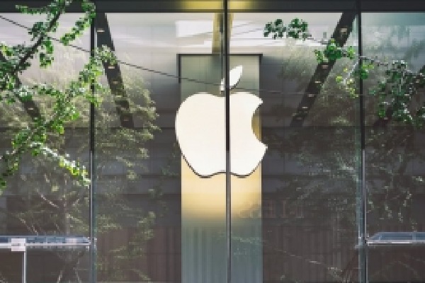 Apple begins sending alerts to Pegasus spyware victims