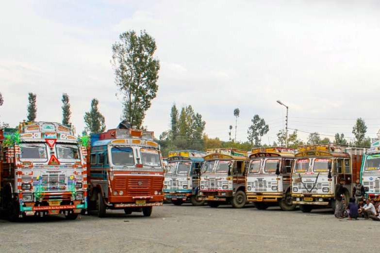 Pakistan gives permission to Indian vehicles going to Afghanistan