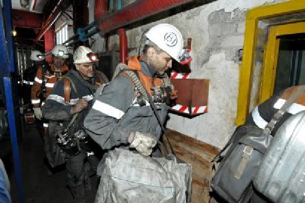 52 killed in Russian mine accident