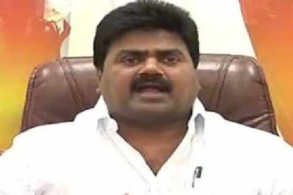 Jagan planned to loot 46 laks poor says Kuna Ravi Kumar