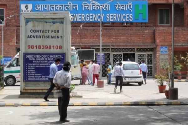 10 Omicron suspects admitted to Delhi's LNJP Hospital