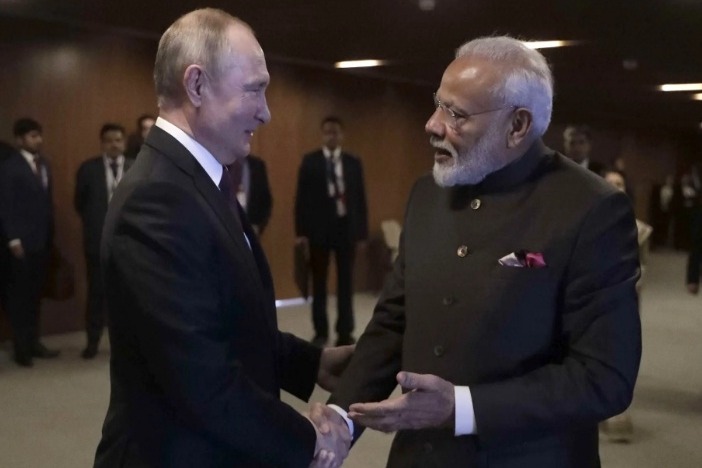 10 bilateral agreements, show of camaraderie to take centrestage during Putin's visit to Delhi