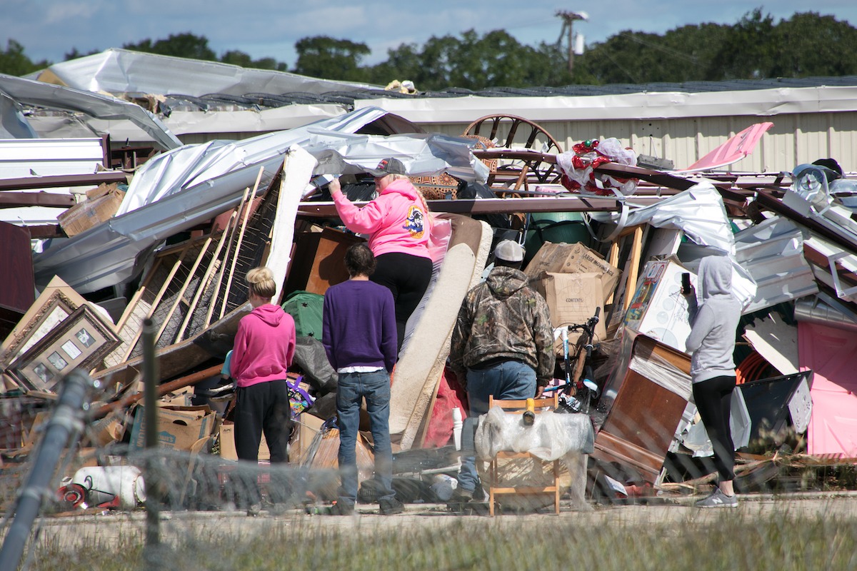 Dozens feared dead after tornados hit USA