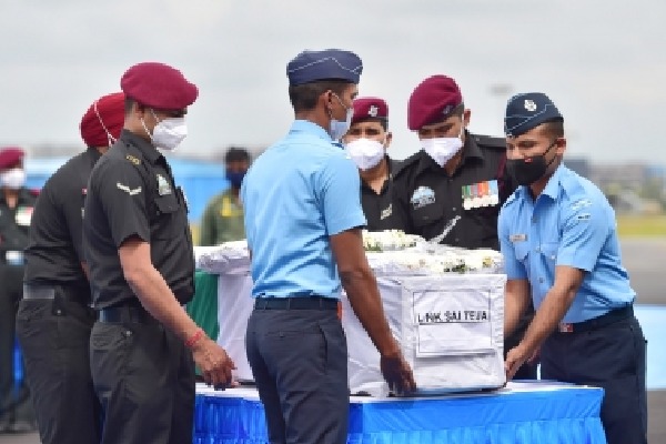 IAF chopper crash: Lance Naik Sai Teja laid to rest in Andhra