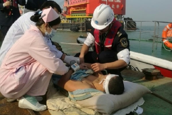 9 dead, 2 missing after freighter sinks off east China coast