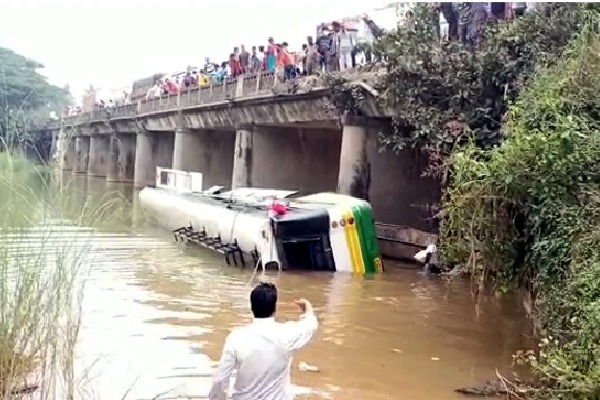 Bus Over Turned Into Stream That Killed 9 Passengers