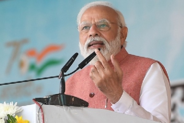 Narendra Modi in Varanasi on Dec 23 with more projects