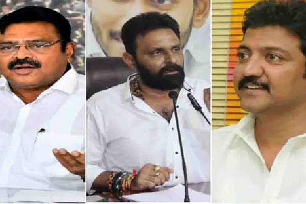 ycp leader sensational comments on own party leaders