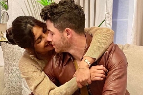 Priyanka: Nick Jonas is my ultimate shopping buddy