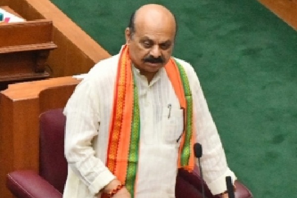 Congress is an irresponsible opposition party: Bommai