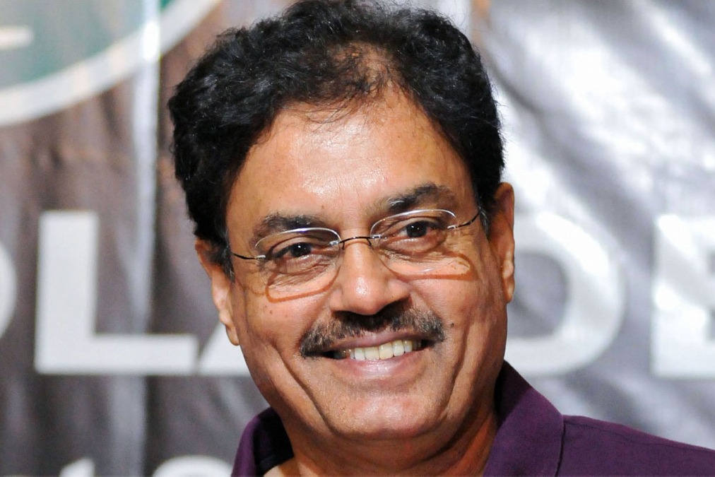 Ganguly does not have that right says Dilip Vengsarkar