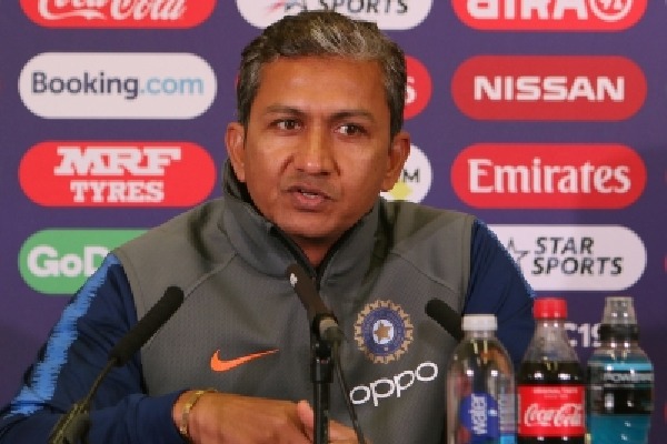 SA vs Ind: Kohli will be disappointed with his shot-selection, says Sanjay Bangar