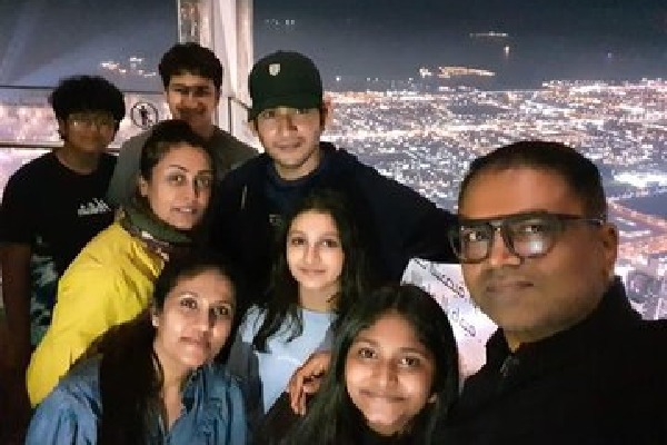 Mahesh Babu and Vamsi Paidipalli families enjoying in Dubai