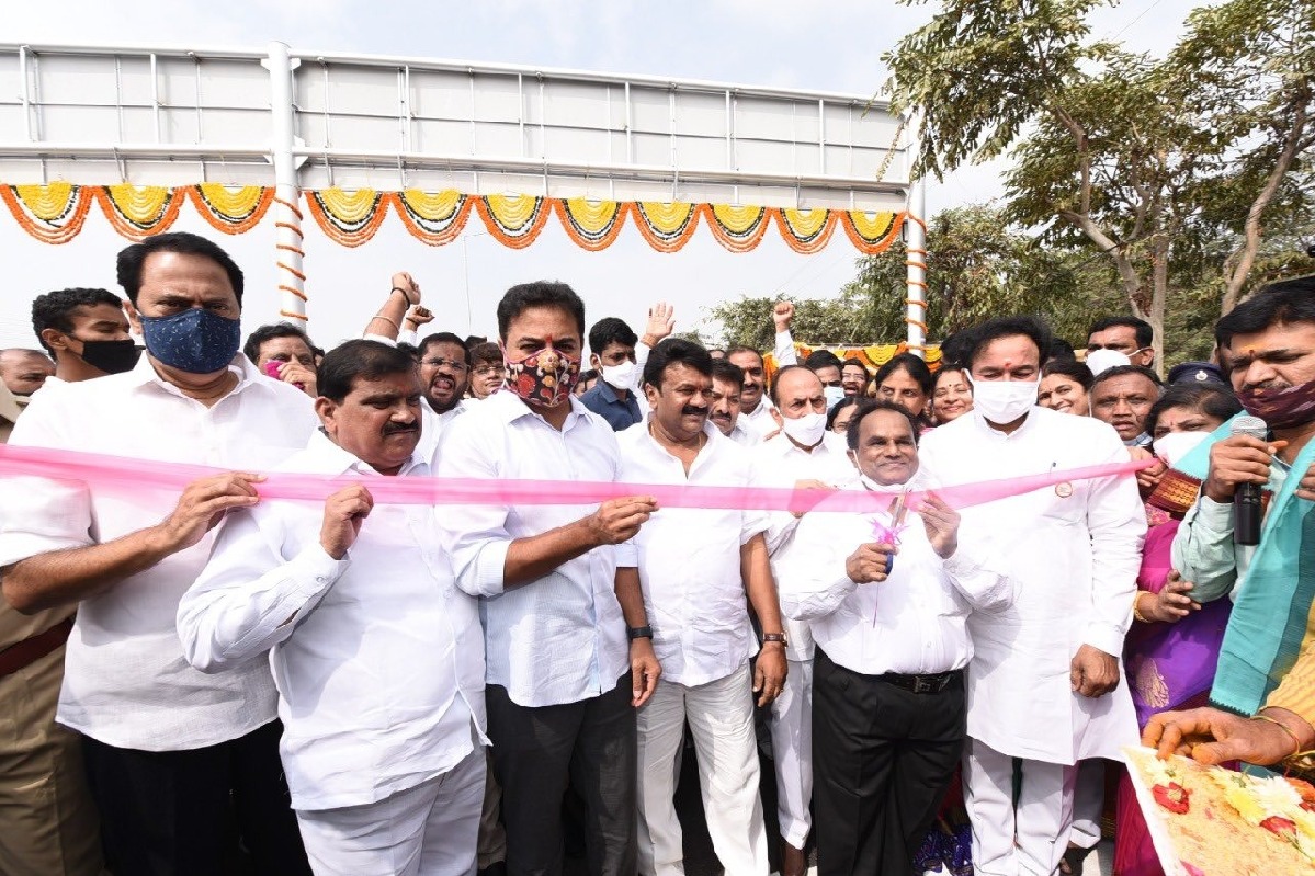 KTR urges Centre to transfer defence land for skyways in Hyderabad
