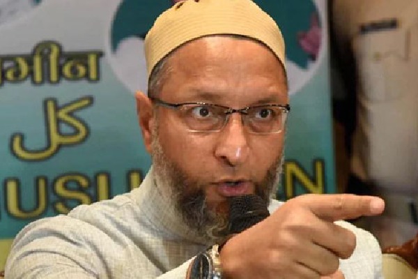 Will give Rs 22 lakh to police officer if Asaduddin Owaisi arrested