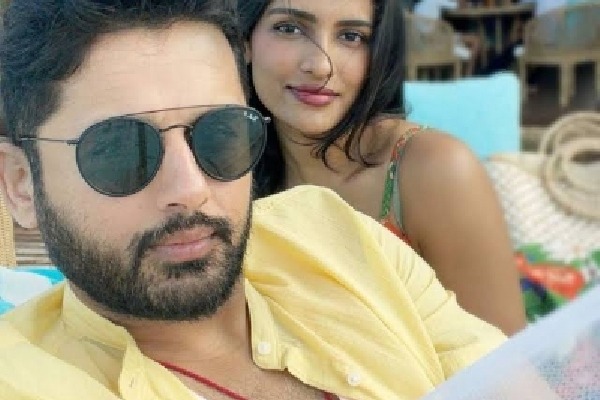 Actor Nithiin's wife tests positive, celebrates b'day in isolation