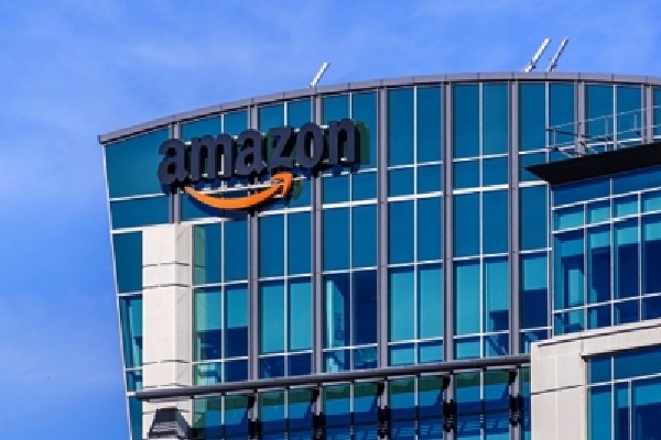 Amazon moves SC challenging Delhi HC stay on arbitration with Future Group