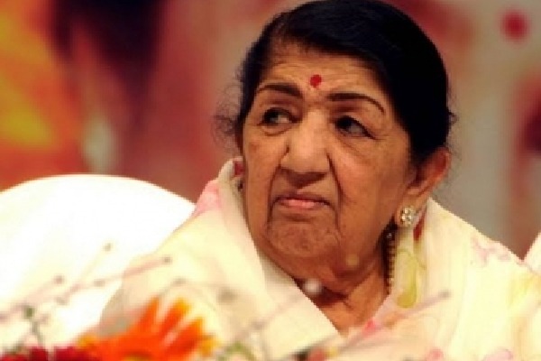 Lata Mangeshkar's health worsens, nobody allowed to meet her