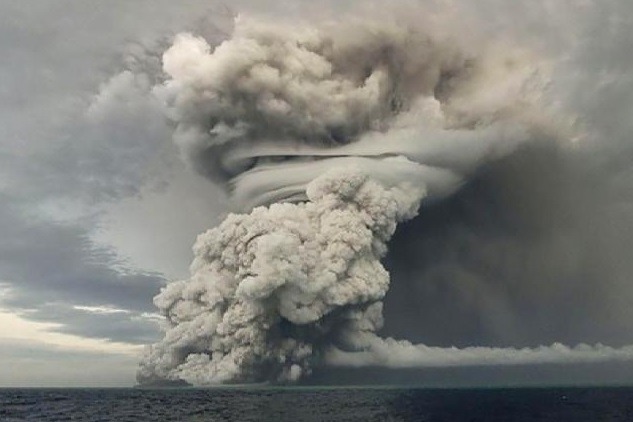Volcano Erupts In Pacific Ocean Tsunami Warning Issued For USA and Japan