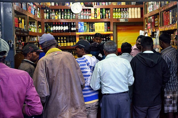 AP Govt extends liquor sales time one more hour