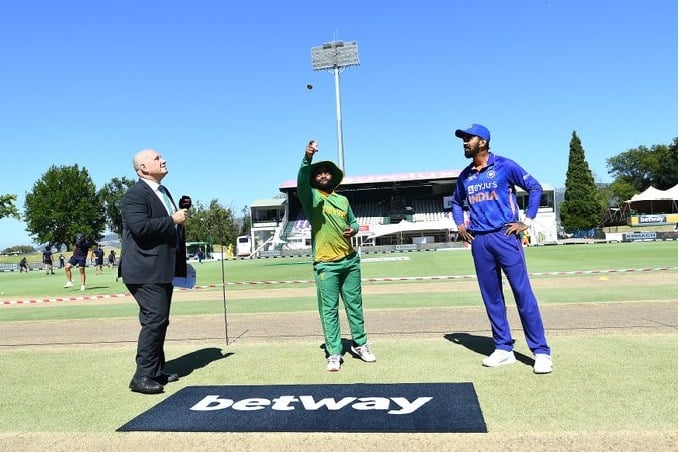 Team India won the toss and elected to bat in 2nd ODI