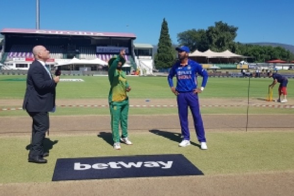 3rd ODI: India win toss, opt to bowl against South Africa