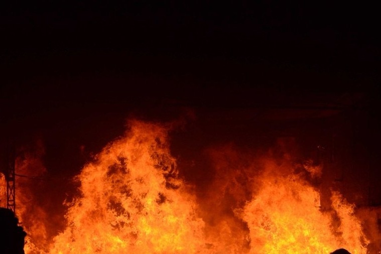 Maha: Fire erupts in Gandhidham-Puri Superfast Express, no casualties