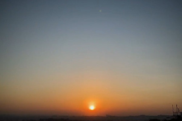 Chiranjeevi captures sunrise beautifully 