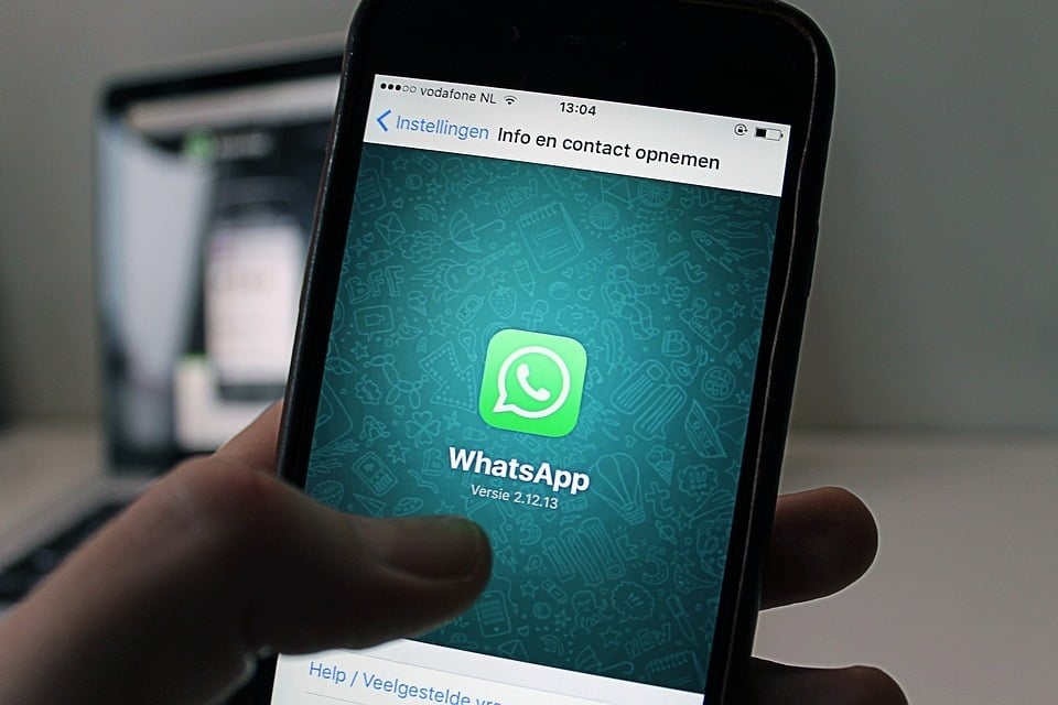 WhatsApp group admins will soon be able to delete messages for all
