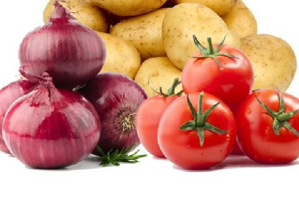 Incentivise tomato onion production during lean season to contain price rise