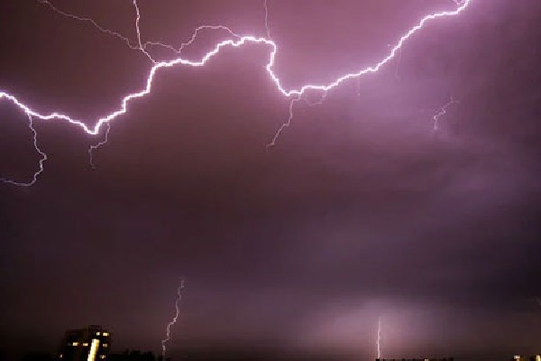 768 Kilometer Lightning In 2020 Declared Longest Single Bolt Recorded
