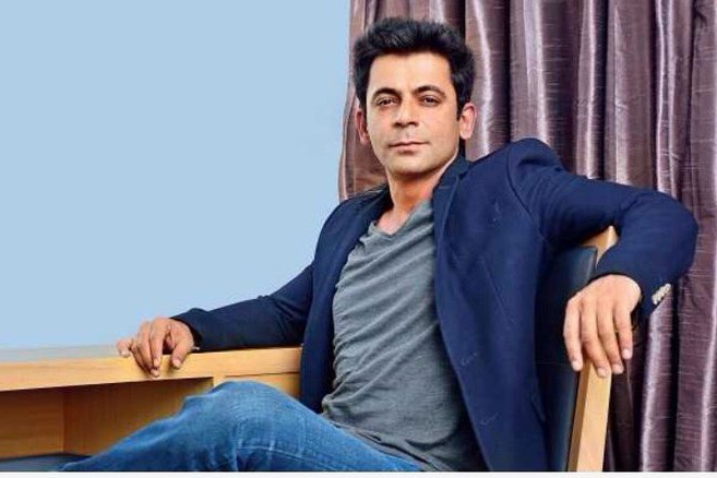 Salman asks his team of doctors to monitor Sunil Grover's health condition 