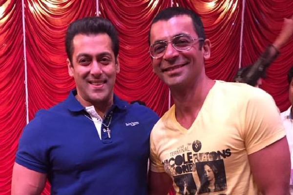 Salman Khan suggests his personal team of doctors to keep an eye on Sunil Grover health