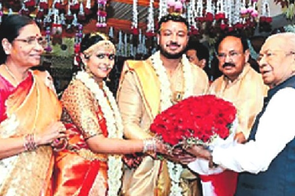 Venkaiah Naidu daughter in law marriage held in tirumala