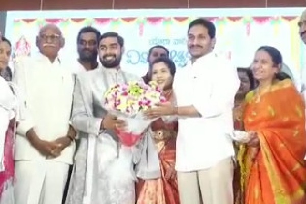 CM Jagan attends party worker wedding reception