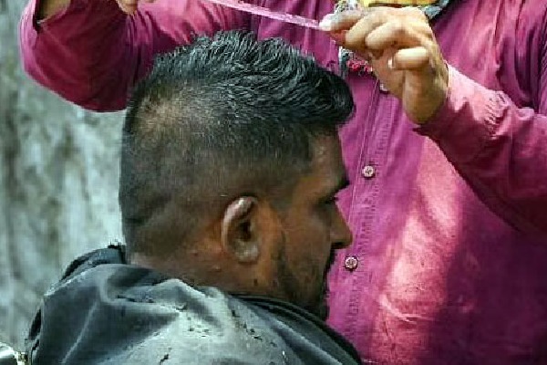 Barbers decided to not to shave bjp leaders