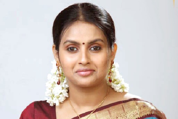 Actress Kalyani to direct film 