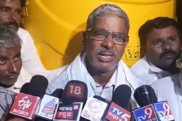 Medical student Naveen father Shekharappa responds to union minister Prahlad Joshi comments