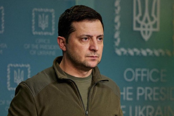 Zelensky says Russian troops destroys Kyiv